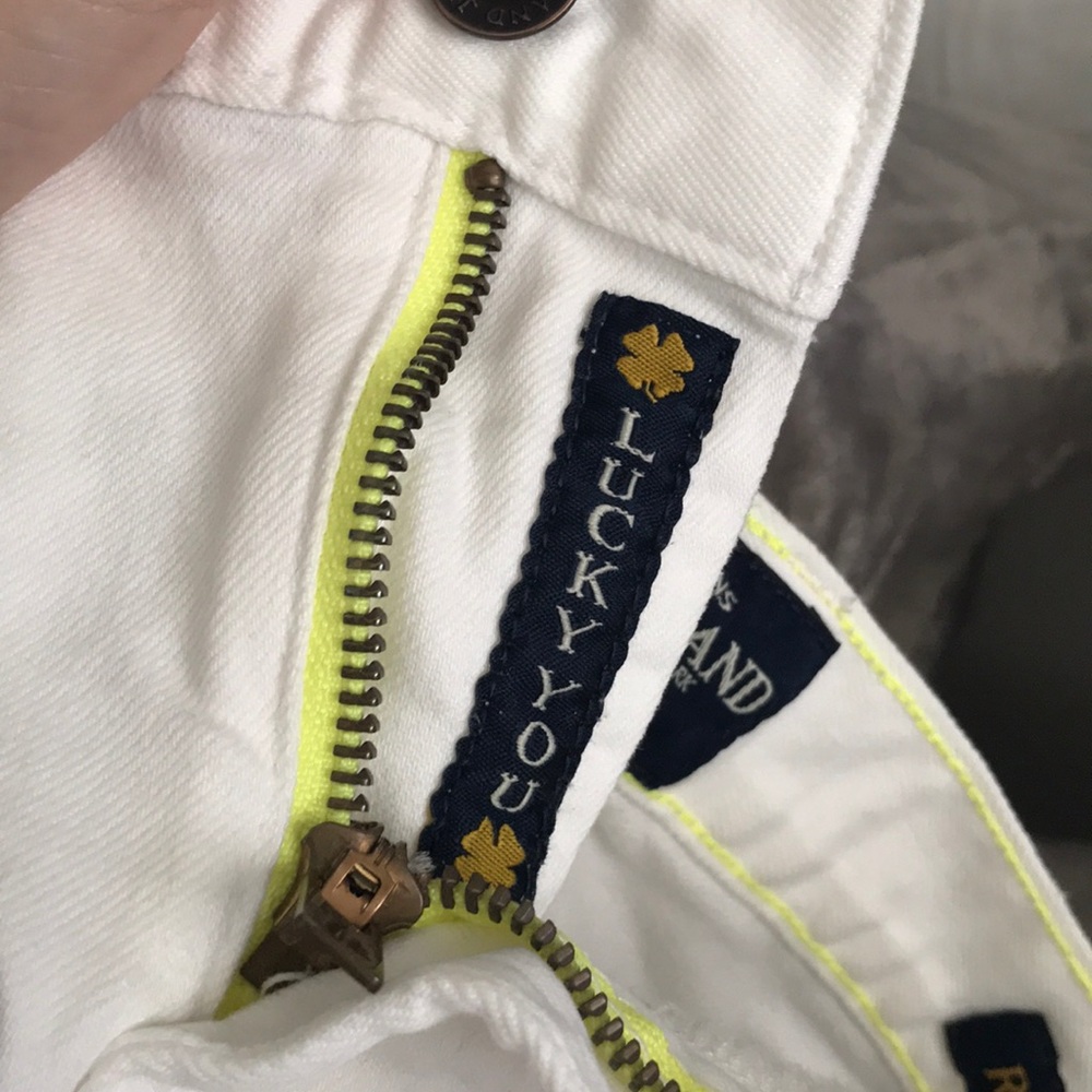 Lucky Brand White “Riley Short” - Picture 5 of 5
